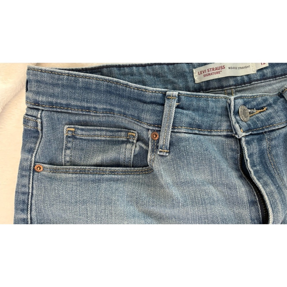 Levi Strauss Signature Women's Size 12 Mid-Rise Straight Jeans Blue Denim - Picture 5 of 5